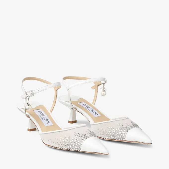 Aren Sling Back 45 Sandali con cinturino posteriore in rete di cristallo bianco con ciondolo a perla Aren Sling Back 45 Sandali con cinturino posteriore in rete di cristallo bianco con ciondolo a perla