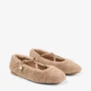 Ballerine Eleri in shearling color caramello con ciondolo a perla Ballerine Eleri in shearling color caramello con ciondolo a perla