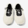 Ballerine Eleri in shearling naturale con ciondolo a perla Ballerine Eleri in shearling naturale con ciondolo a perla