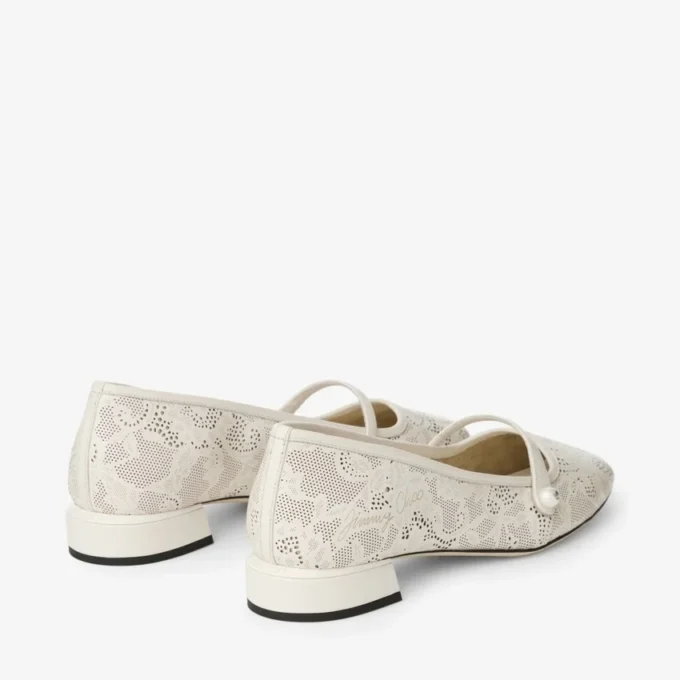 Ballerine Elisa Latte Ballerine con lacci in nappa traforata jimmy choo Ballerine Elisa Latte Ballerine con lacci in nappa traforata jimmy choo
