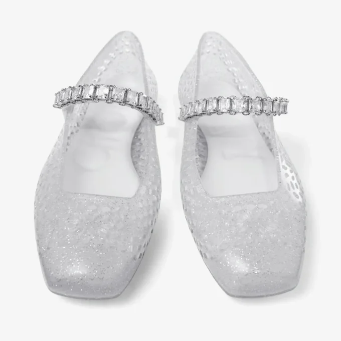 Ballerine trasparenti in gelatina con decorazioni in cristallo
