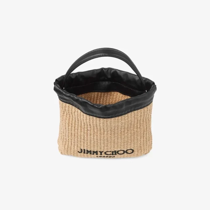 Borsa a cordoncino con manico superiore Borsa a cordoncino in rafia morbida naturale e nera con finiture in pelle Borsa a cordoncino con manico superiore Borsa a cordoncino in rafia morbida naturale e nera con finiture in pelle