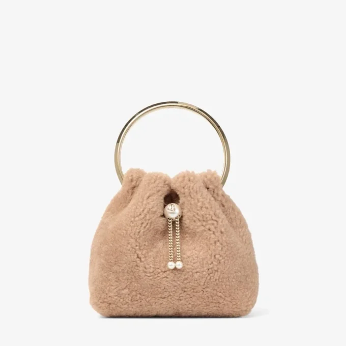 Borsa a secchiello Bon Bon color caramello con manico in metallo Borsa a secchiello Bon Bon color caramello con manico in metallo