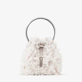 Borsa a secchiello in raso avorio Bon Bon con ricamo a petali