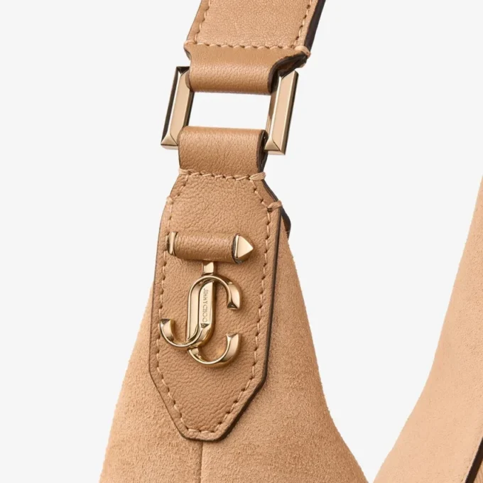 Borsa a tracolla Bar Hobo M in pelle scamosciata color caramello con finiture in pelle stile Biker