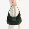 Borsa a tracolla Bar Hobo Small in pelle scamosciata verde britannico con finiture in pelle Biker Borsa a tracolla Bar Hobo Small in pelle scamosciata verde britannico con finiture in pelle Biker