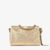 Borsa a tracolla Callie in pelle metallizzata dorata Borsa a tracolla Callie in pelle metallizzata dorata