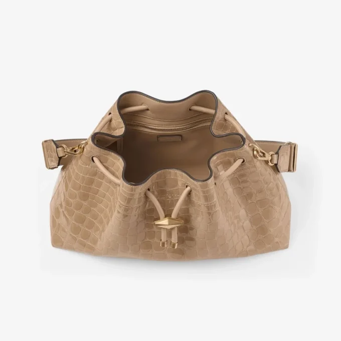 Borsa a tracolla Cinch Medium Chai in pelle goffrata effetto coccodrillo lucida Borsa a tracolla Cinch Medium Chai in pelle goffrata effetto coccodrillo lucida