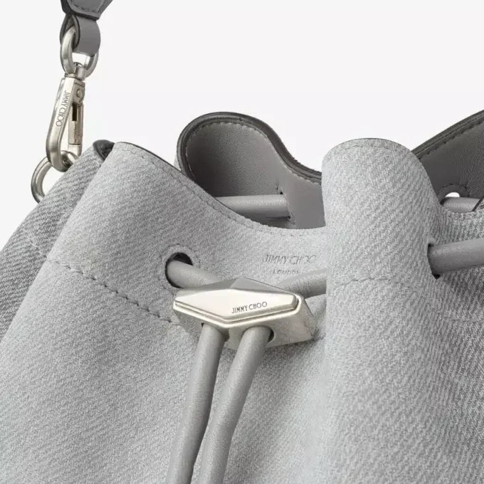 Borsa a tracolla Cinch Medium in denim color tortora e pelle di vitello liscia Borsa a tracolla Cinch Medium in denim color tortora e pelle di vitello liscia