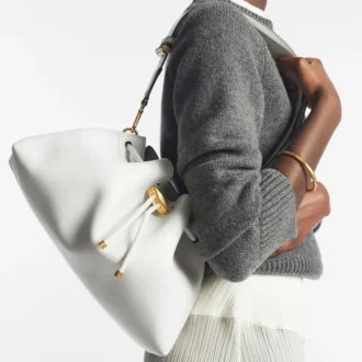 Borsa a tracolla Cinch Medium in pelle color latte