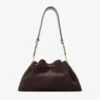Borsa a tracolla Cinch Medium in pelle scamosciata color caffè Borsa a tracolla Cinch Medium in pelle scamosciata color caffè