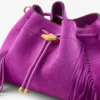 Borsa a tracolla Cinch Medium in pelle scamosciata viola orchidea con frange Borsa a tracolla Cinch Medium in pelle scamosciata viola orchidea con frange