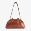 Borsa a tracolla Cinch Medium in pelle stampata Elaphe color cognac con cuciture a punto frusta in pelle Biker Borsa a tracolla Cinch Medium in pelle stampata Elaphe color cognac con cuciture a punto frusta in pelle Biker