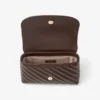 Borsa a tracolla Curve piccola in pelle Biker trapuntata color cioccolato Borsa a tracolla Curve piccola in pelle Biker trapuntata color cioccolato