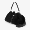 Borsa a tracolla media in maglia di lana nera Cinch Borsa a tracolla media in maglia di lana nera Cinch