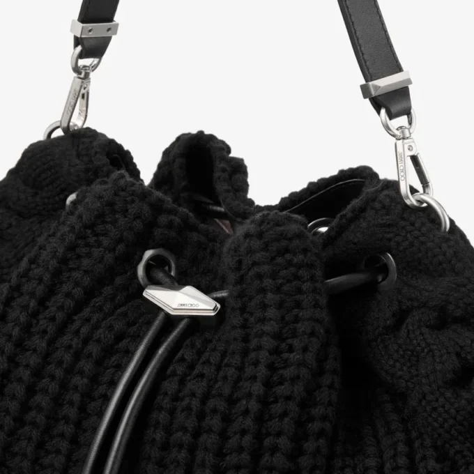 Borsa a tracolla media in maglia di lana nera Cinch Borsa a tracolla media in maglia di lana nera Cinch