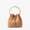 Borsa Bon Bon in pelle scamosciata color caramello con chiusura a sfera in metallo