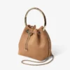 Borsa Bon Bon in pelle scamosciata color caramello con chiusura a sfera in metallo