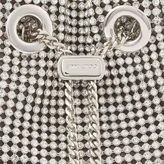 Borsa Bon Bon in raso argentato con rete di cristalli e manico in cristallo Borsa Bon Bon in raso argentato con rete di cristalli e manico in cristallo