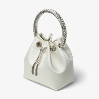 borsa bon bon in raso avorio con manico in cristallo 2 330x330 - Borsa Bon Bon in raso avorio con manico in cristallo