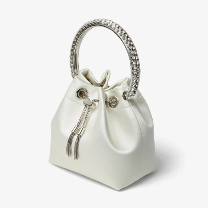 Borsa Bon Bon in raso avorio con manico in cristallo Borsa Bon Bon in raso avorio con manico in cristallo