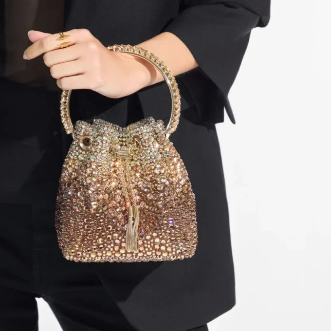 Borsa Bon Bon in raso bronzo con cristalli sfumati Borsa Bon Bon in raso bronzo con cristalli sfumati