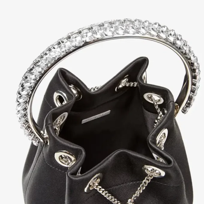 Borsa Bon Bon in raso nero con manico in cristallo