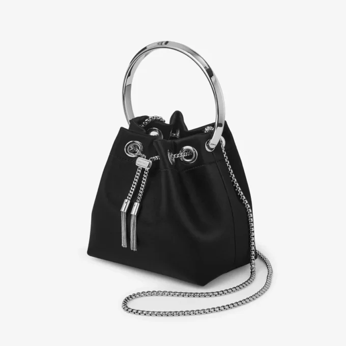 Borsa Bon Bon in raso nero con manico in metallo Borsa Bon Bon in raso nero con manico in metallo