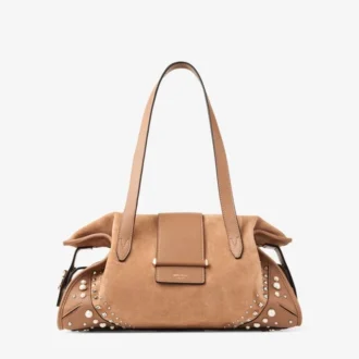 Borsa da viaggio Bar Holdall media in pelle scamosciata color caramello con rifiniture in pelle Biker e borchie in madreperla Borsa da viaggio Bar Holdall media in pelle scamosciata color caramello con rifiniture in pelle Biker e borchie in madreperla