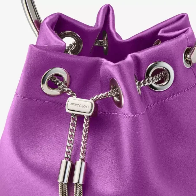 Borsa in raso Bon Bon Violet Orchid con manico a bracciale in metallo Borsa in raso Bon Bon Violet Orchid con manico a bracciale in metallo