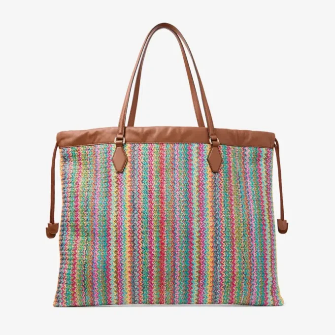 Borsa tote con coulisse Borsa tote grande in rafia multicolore e beige a zig-zag con coulisse e finiture in pelle