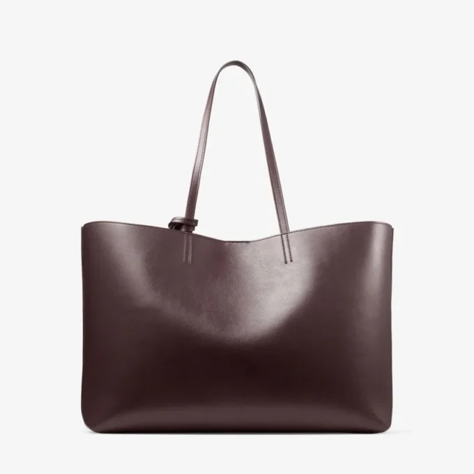 Borsa tote Nine2Five East-West in morbida pelle di vitello color merlot intenso Borsa tote Nine2Five East-West in morbida pelle di vitello color merlot intenso