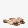 Chara Flat: ciabatta in pelle marrone chiaro e rafia lavorata all’uncinetto Chara Flat: ciabatta in pelle marrone chiaro e rafia lavorata all’uncinetto