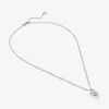Collana a cuore Collana a cuore con finitura argento e cristalli Collana a cuore Collana a cuore con finitura argento e cristalli