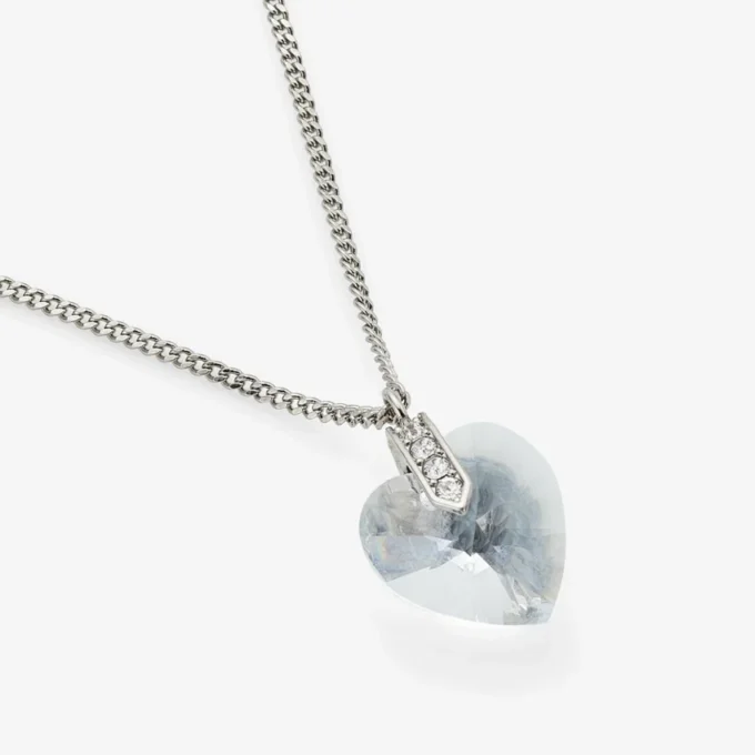 Collana a cuore Collana a cuore con finitura argento e cristalli Collana a cuore Collana a cuore con finitura argento e cristalli