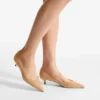 Décolleté Amelia 35 in camoscio color caramello