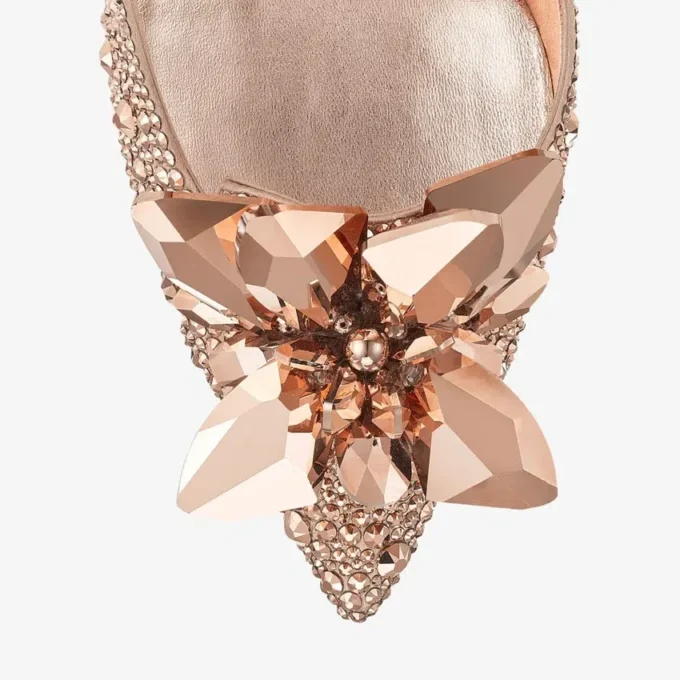 Décolleté Avril con punta affusolata ricoperta di cristalli color oro rosa