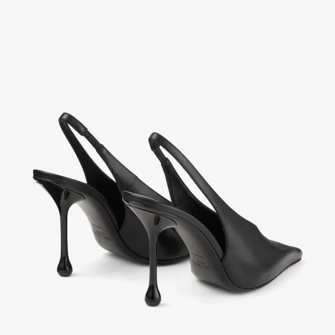Décolleté Isa 95 in pelle nera