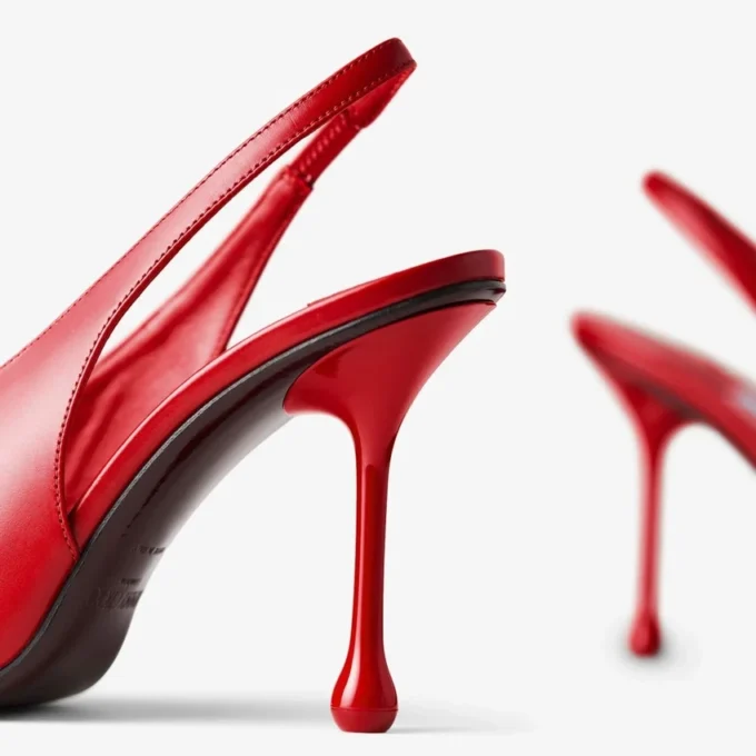 Décolleté Isa 95 in pelle rosso rubino Décolleté Isa 95 in pelle rosso rubino