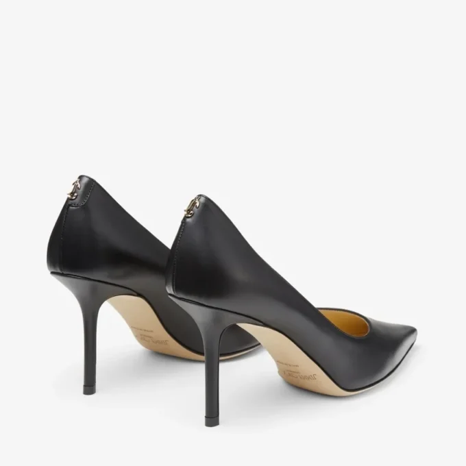 Décolleté Love 85 in pelle di vitello nera con emblema Jc