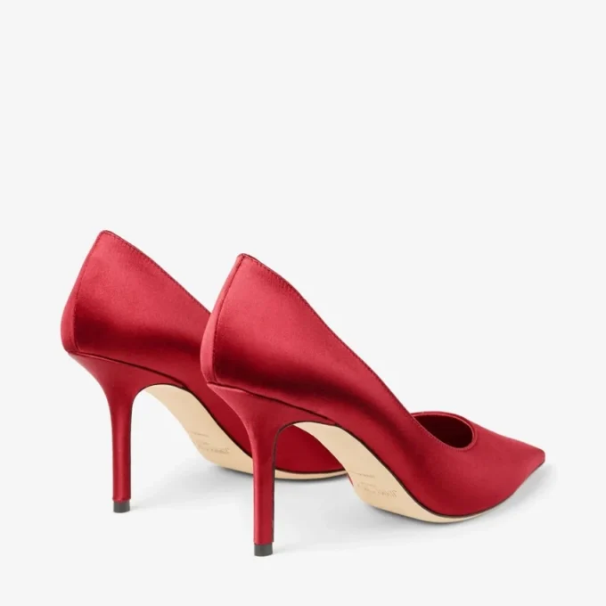 Décolleté Love 85 in raso rosso rubino