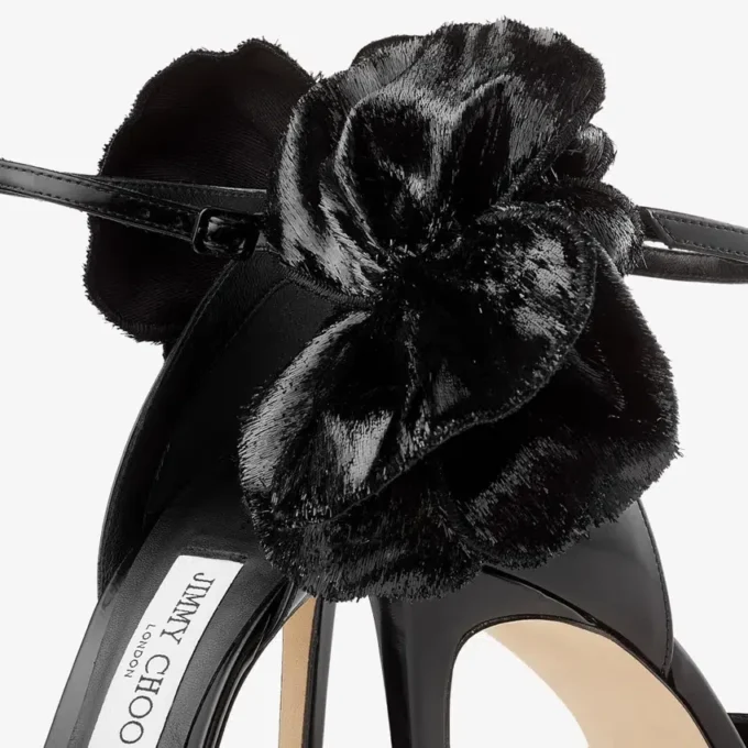 Décolleté Marja 100 nere in morbida pelle spazzolata con corsage corto in tinsel Décolleté Marja 100 nere in morbida pelle spazzolata con corsage corto in tinsel