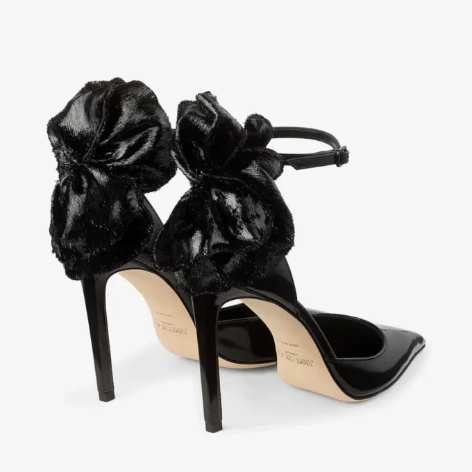 Décolleté Marja 100 nere in morbida pelle spazzolata con corsage corto in tinsel Décolleté Marja 100 nere in morbida pelle spazzolata con corsage corto in tinsel