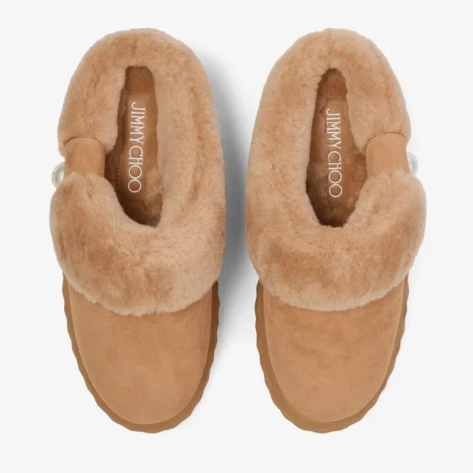 Diamond Maxi Mule F Mules in pelle scamosciata color caramello con shearling