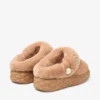 Diamond Maxi Mule F Mules in pelle scamosciata color caramello con shearling