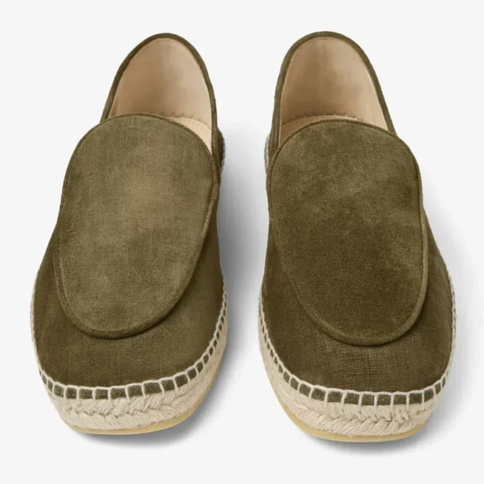 Espadrillas con lacci color vite in pelle scamosciata velour verde muschio con incisioni Espadrillas con lacci color vite in pelle scamosciata velour verde muschio con incisioni