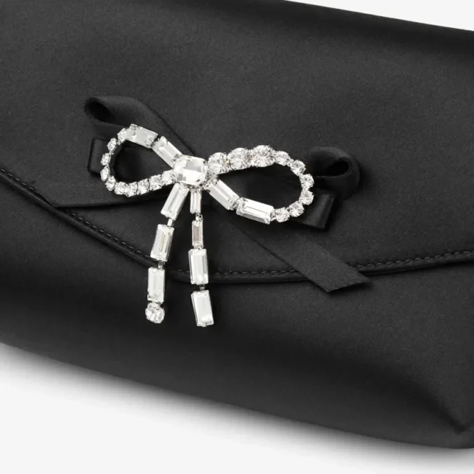 Mini borsa con fiocco morbido Mini borsa in raso nero con fiocco in cristallo Mini borsa con fiocco morbido Mini borsa in raso nero con fiocco in cristallo