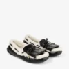 Mocassini Manon F in pelle martellata nera con shearling Mocassini Manon F in pelle martellata nera con shearling