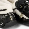 Mocassini Manon F in pelle martellata nera con shearling Mocassini Manon F in pelle martellata nera con shearling