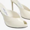 Mule Brigitte 100 in vernice color latte Mule Brigitte 100 in vernice color latte